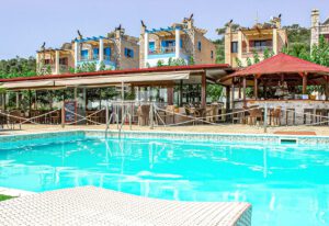 swimming_pool_vathi_hotel__1